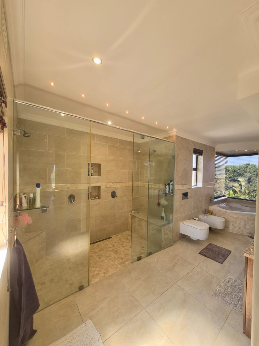 5 Bedroom Property for Sale in Blue Bend Eastern Cape